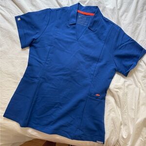 Figs scrub top, blue small